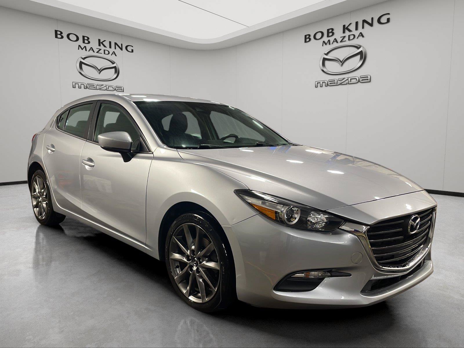 Used 2018 MAZDA MAZDA3 Touring FWD image 7