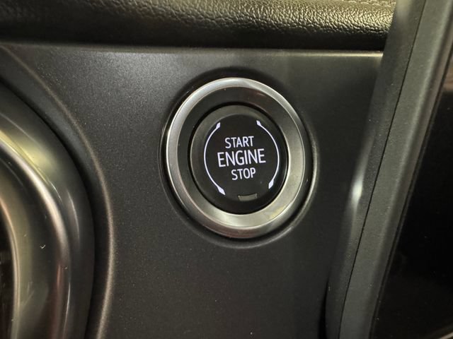 Used 2025 Chevrolet Blazer LT FWD image 12