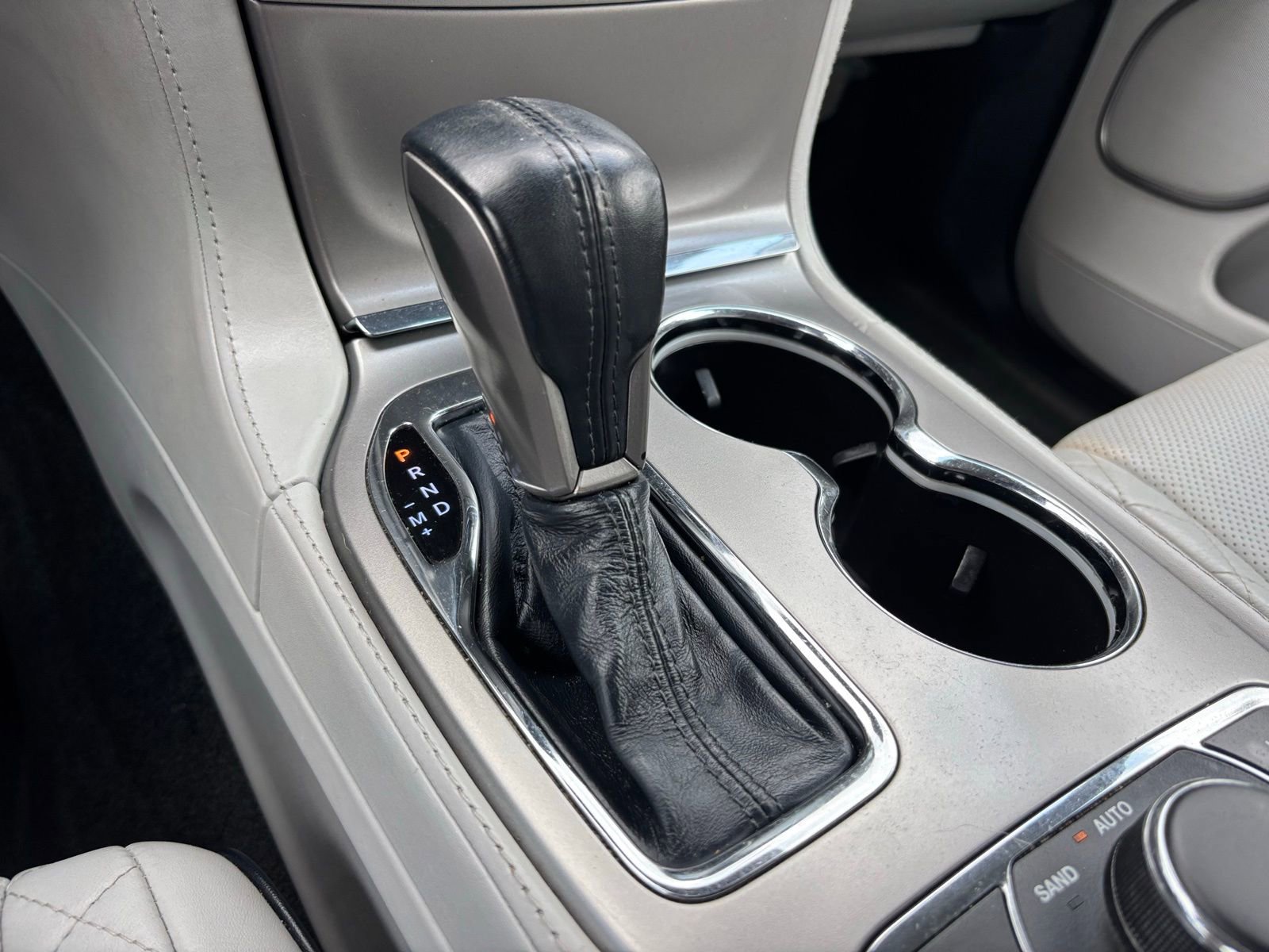 Used 2017 Jeep Grand Cherokee Summit AWD/4WD image 24