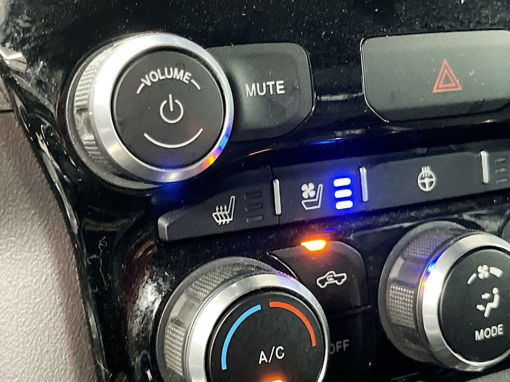 Used 2023 RAM 1500 Laramie AWD/4WD image 20