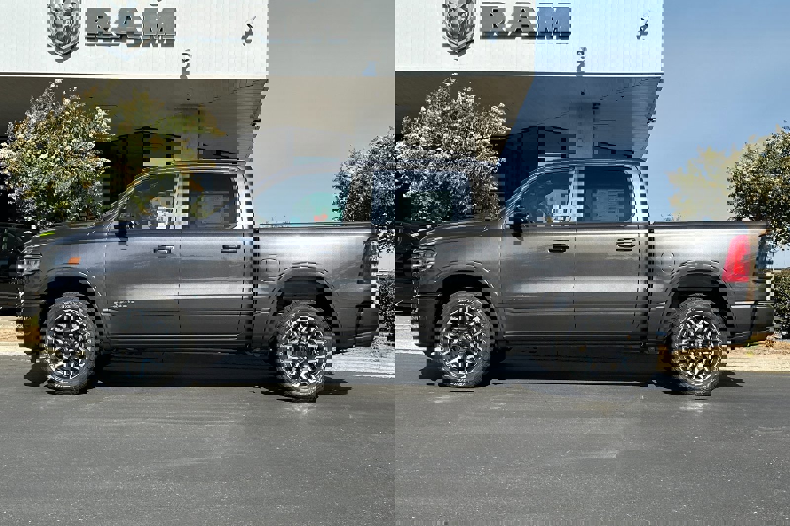 New 2026 RAM 1500 Laramie image 7