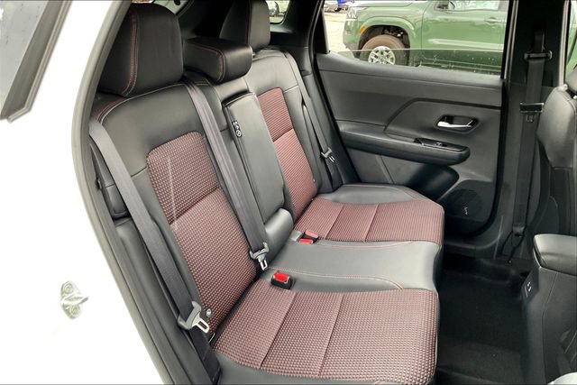 New 2026 Nissan Kicks SR image 14