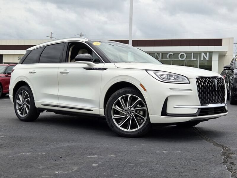 Used 2024 Lincoln Corsair Grand Touring AWD/4WD image 24