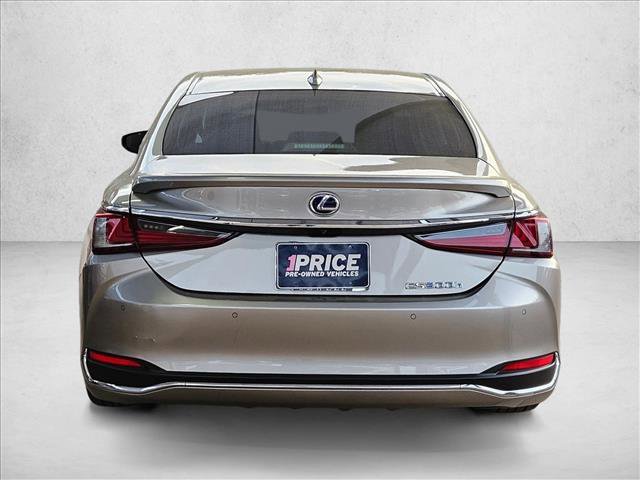 Used 2021 Lexus ES 300h Ultra Luxury w/ Accessory Package 2 image 6