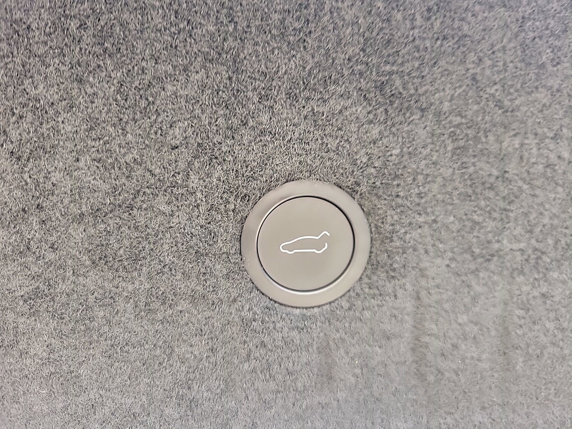 Used 2022 Tesla Model S image 12