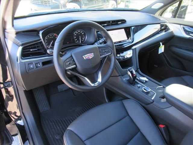 New 2025 Cadillac XT6 Premium Luxury image 14