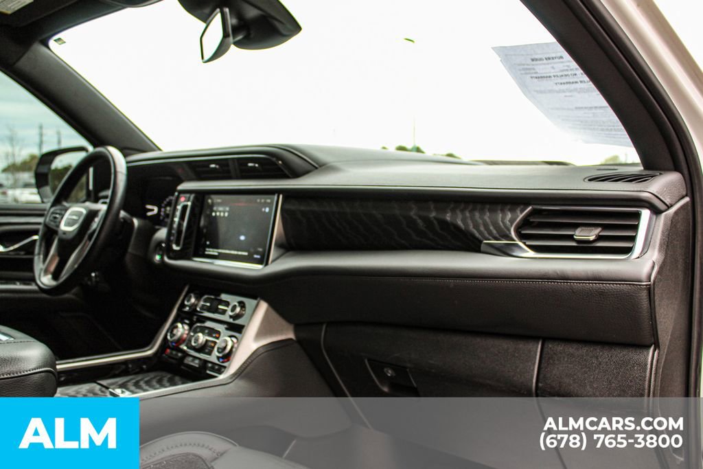 Used 2023 GMC Yukon XL Denali image 27