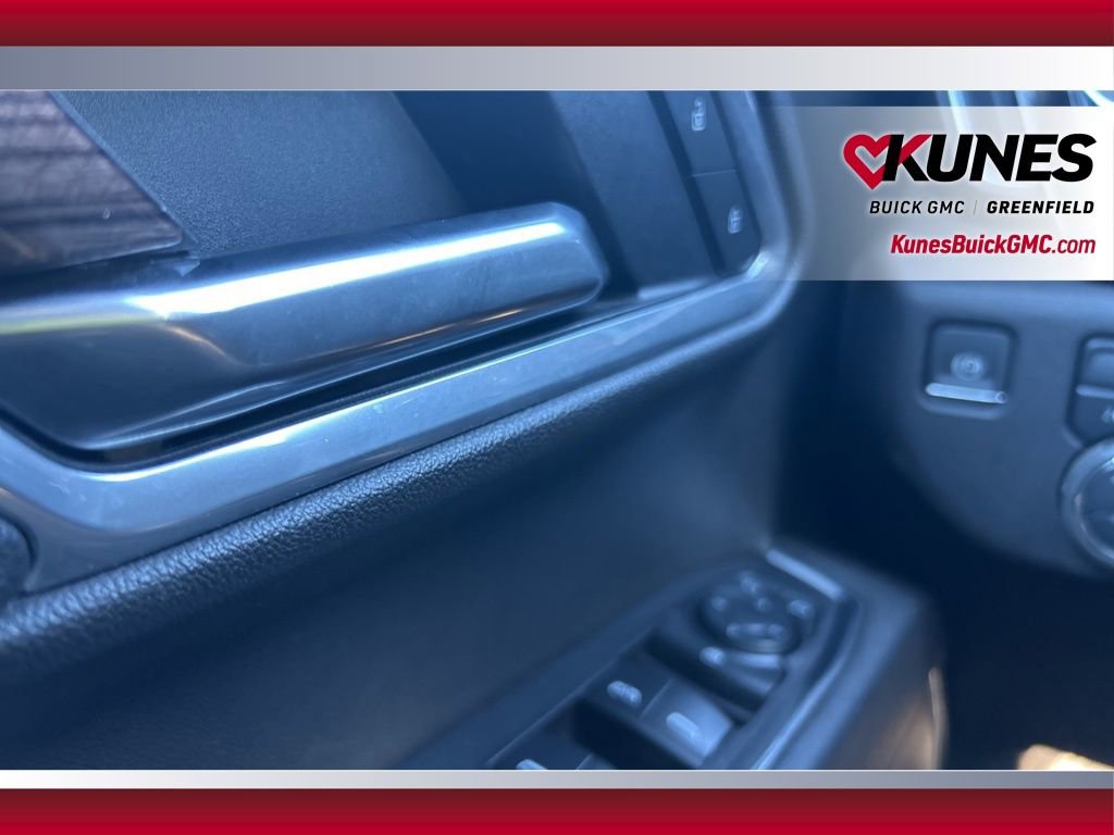 Used 2025 Chevrolet Silverado 1500 LT image 35