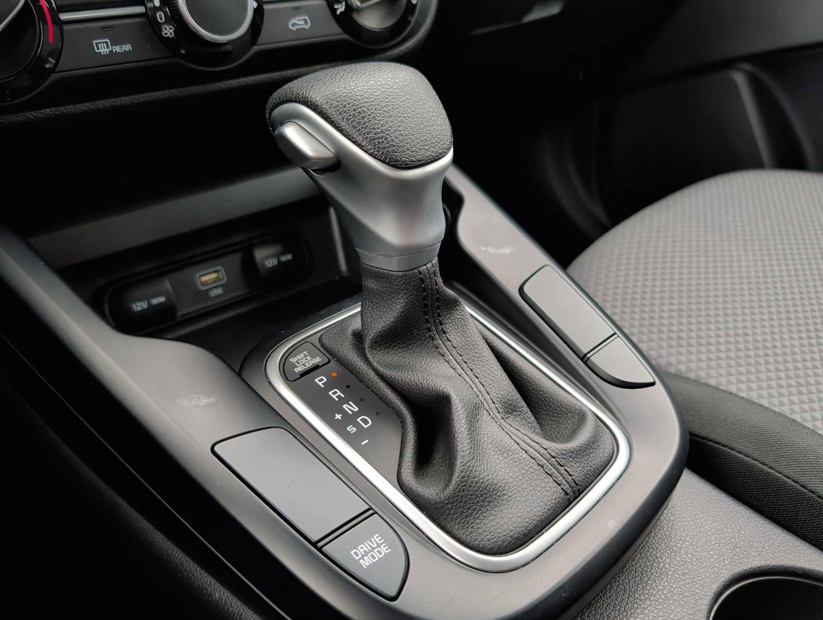 Used 2023 Kia Soul LX w/ LX Technology Package image 19