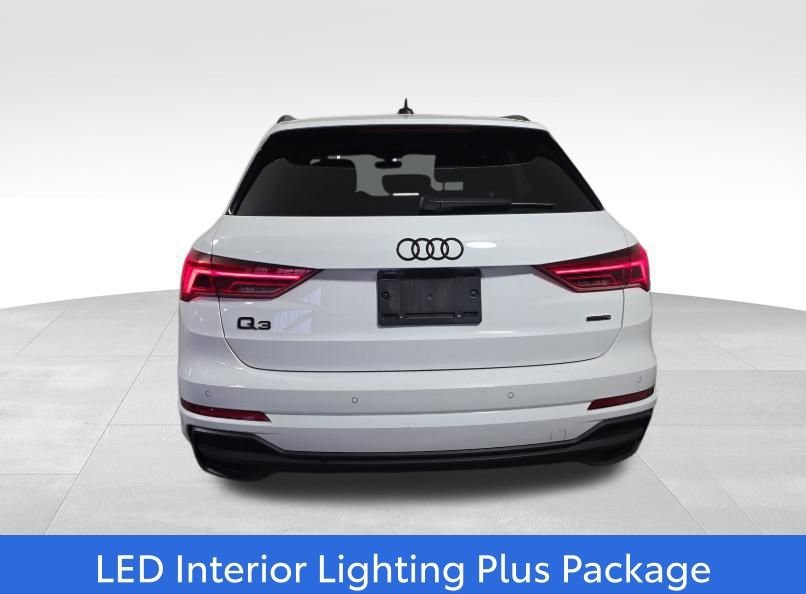 Used 2023 Audi Q3 2.0T Premium Plus w/ Premium Plus Package image 3