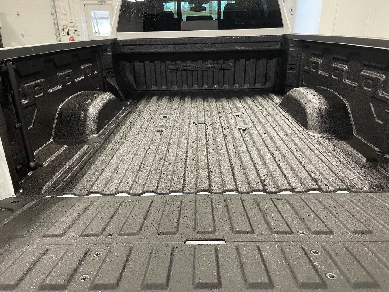 Used 2023 GMC Sierra 2500 Denali image 12