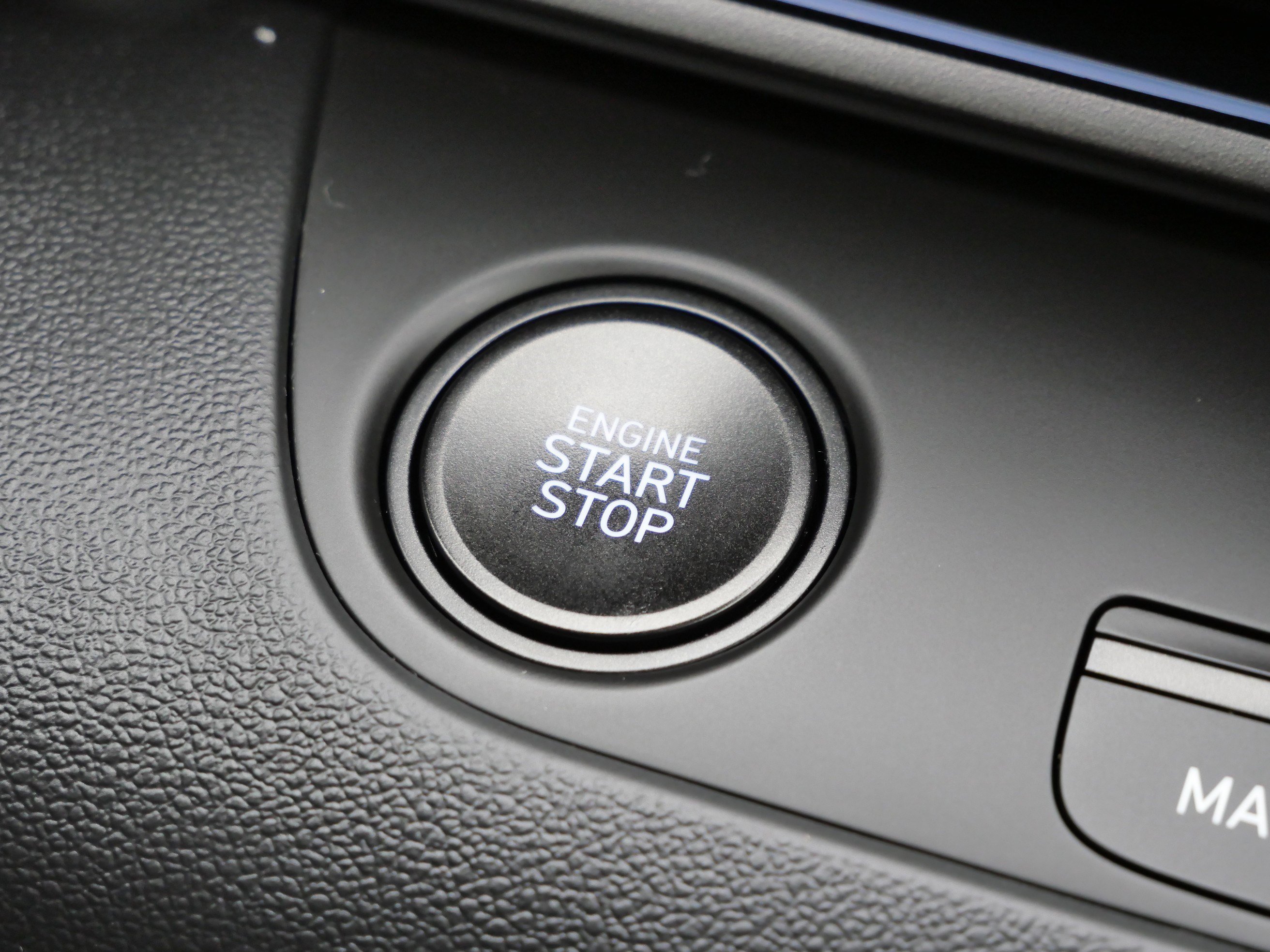 Used 2025 Hyundai Elantra SEL image 29