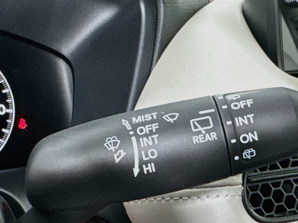 New 2027 Honda HR-V LX image 18