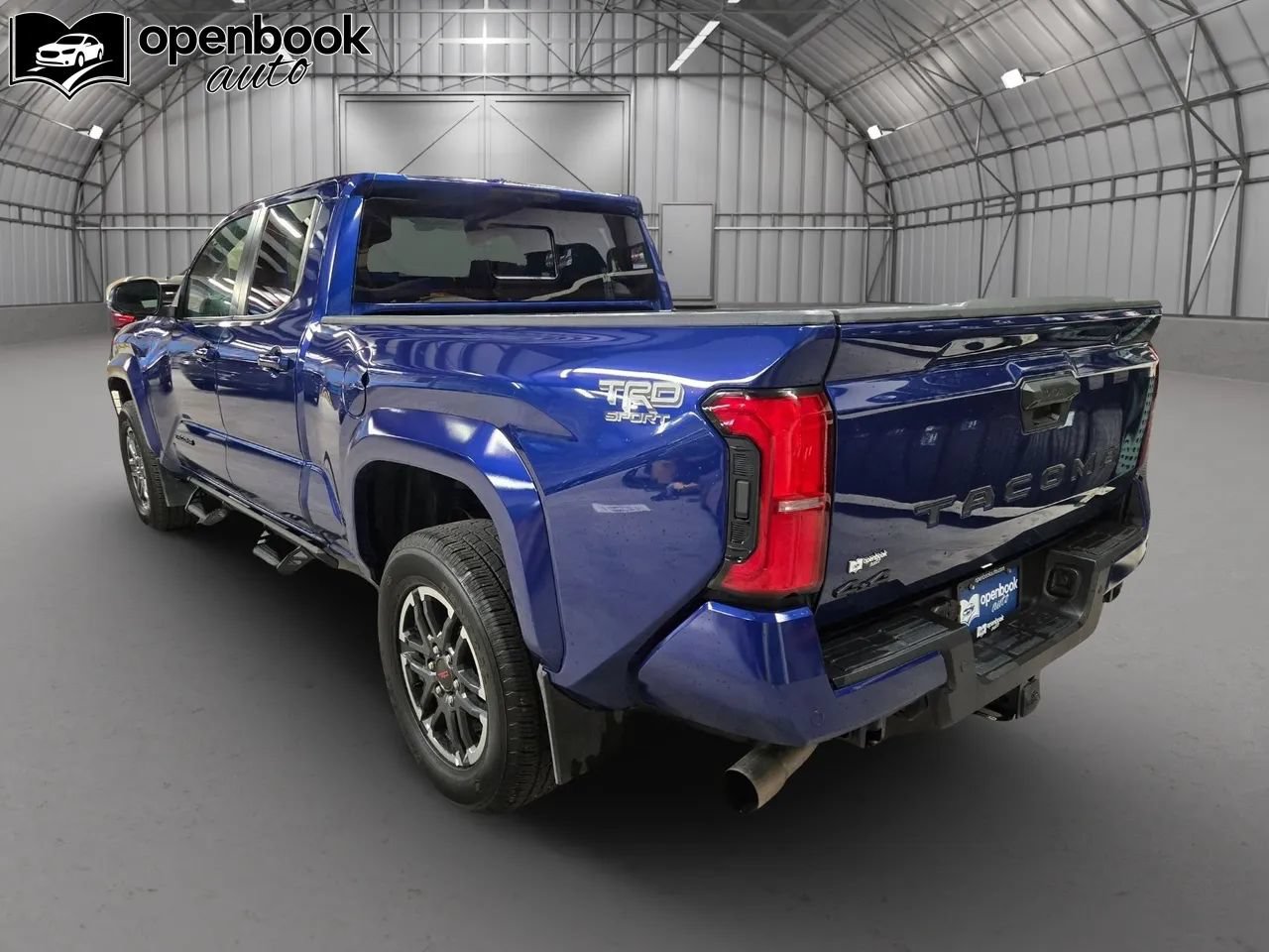Used 2024 Toyota Tacoma TRD Sport w/ TRD Sport Premium Package AWD/4WD image 7