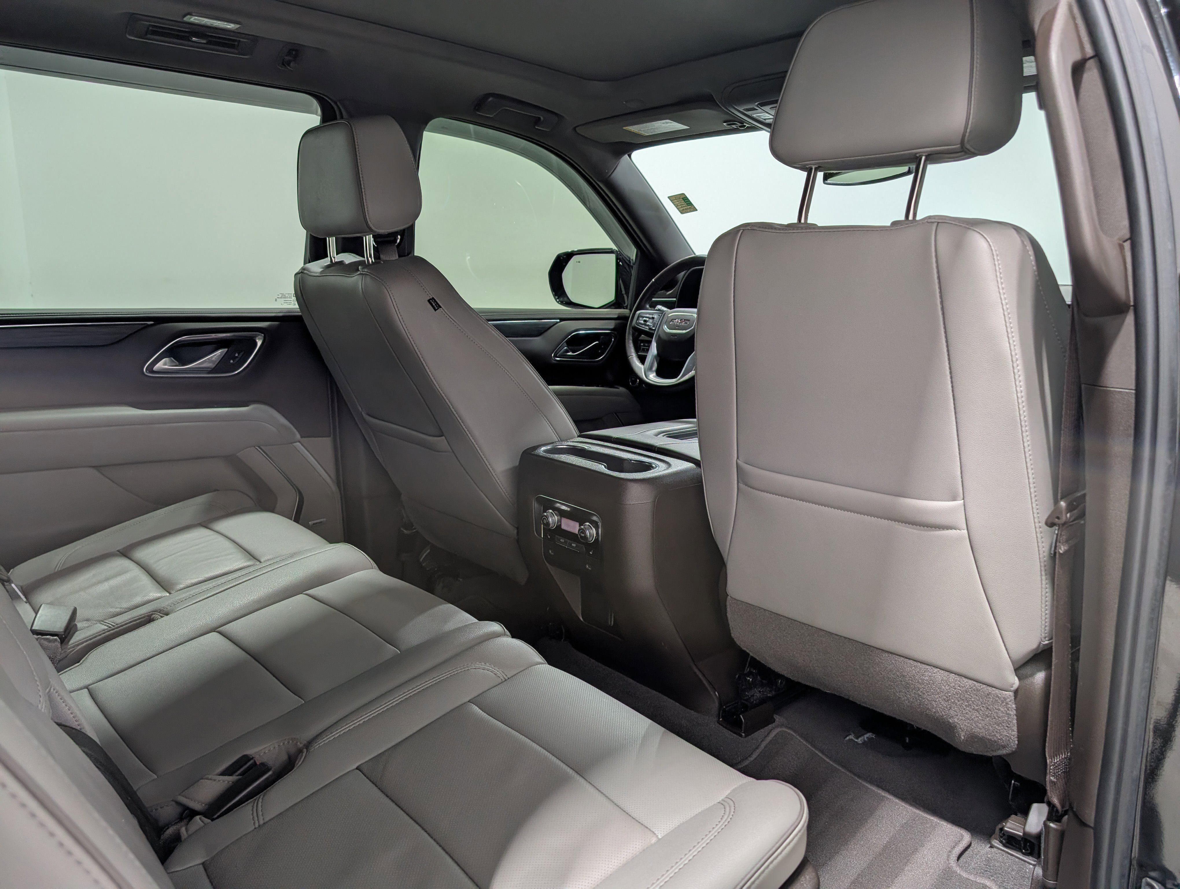 Used 2022 GMC Yukon XL SLT w/ SLT Luxury Package image 21