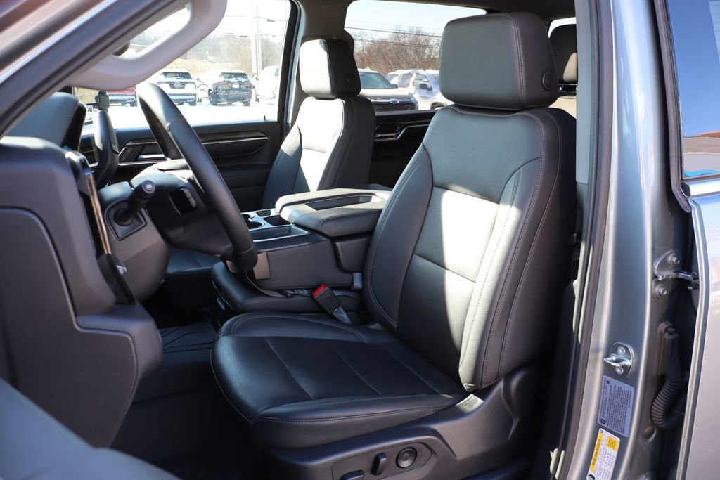 Used 2024 Chevrolet Silverado 3500 LTZ image 15