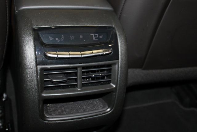 Used 2025 Cadillac XT5 Premium Luxury image 13