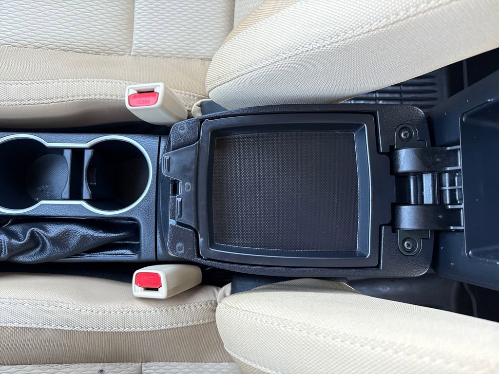 Used 2017 Toyota Corolla LE image 28