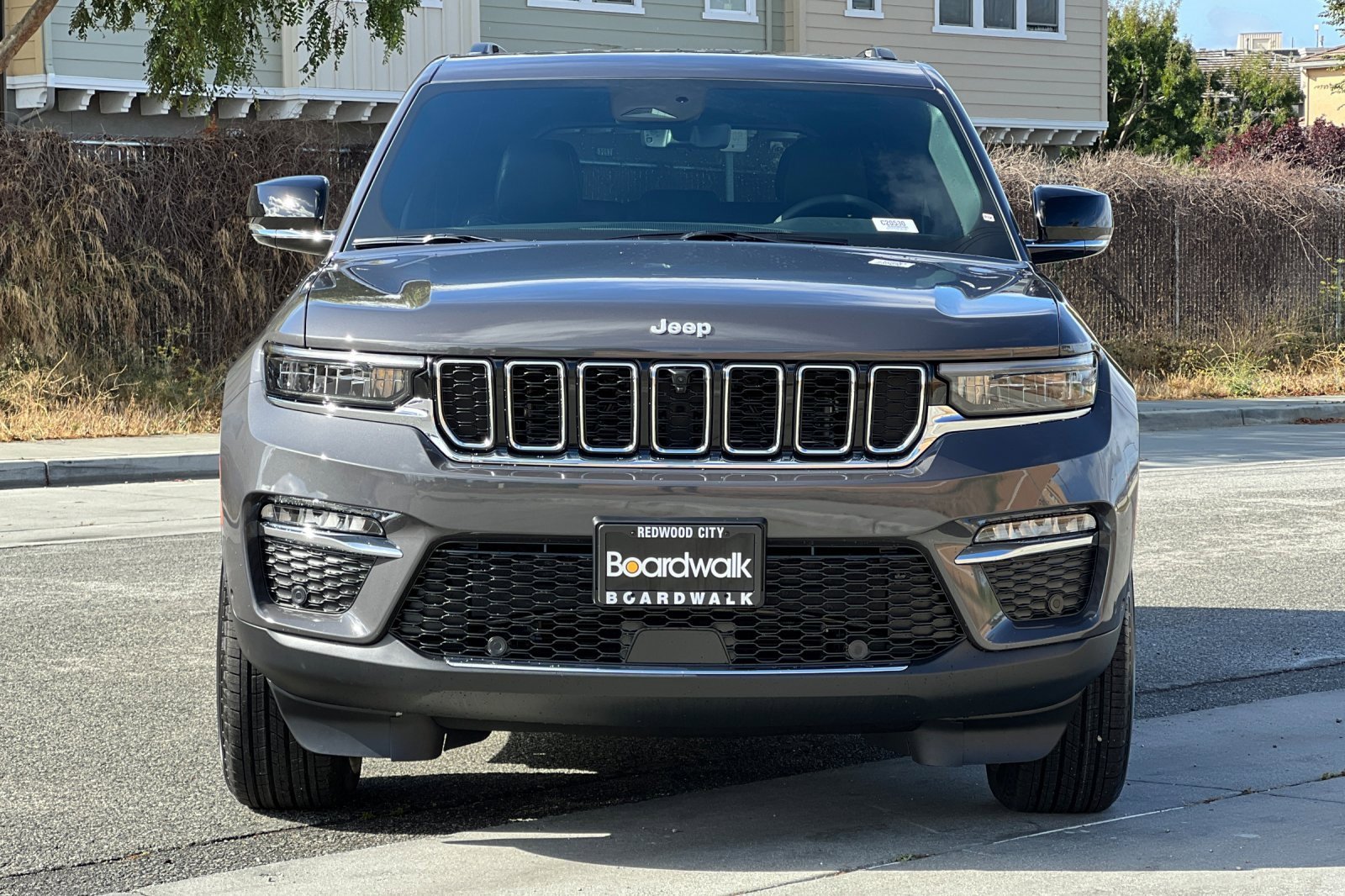 New 2025 Jeep Grand Cherokee Limited w/ Luxury Tech Group II image 9