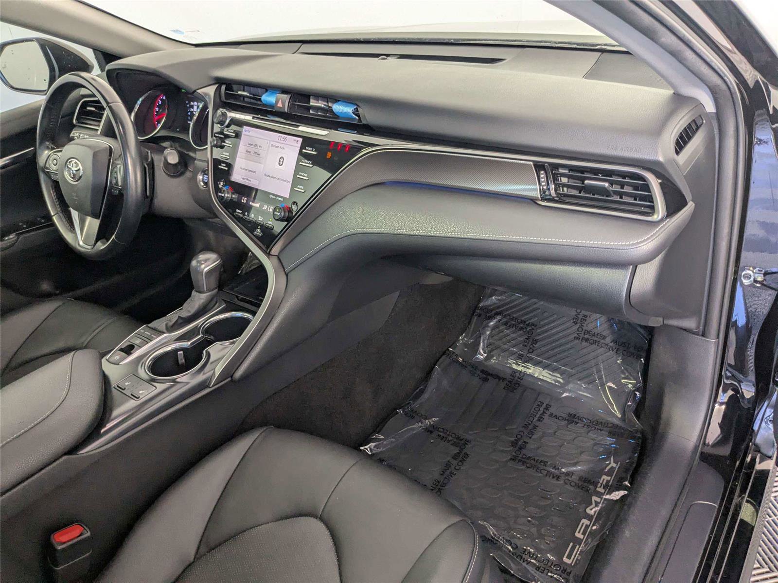 Used 2020 Toyota Camry XSE FWD image 30