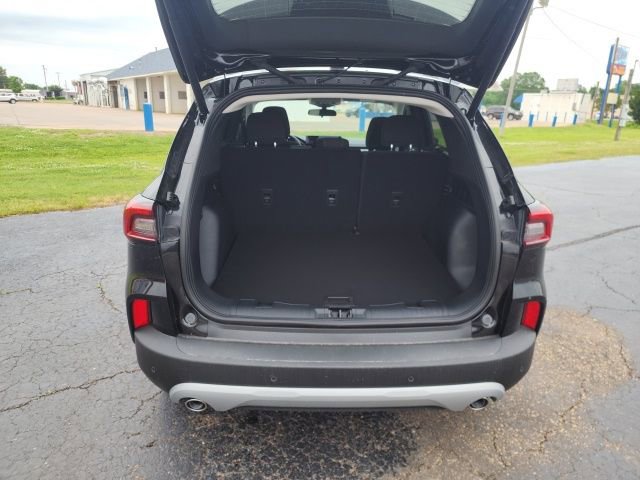 New 2024 Ford Escape Active w/ Tech Pack #2 AWD/4WD image 9