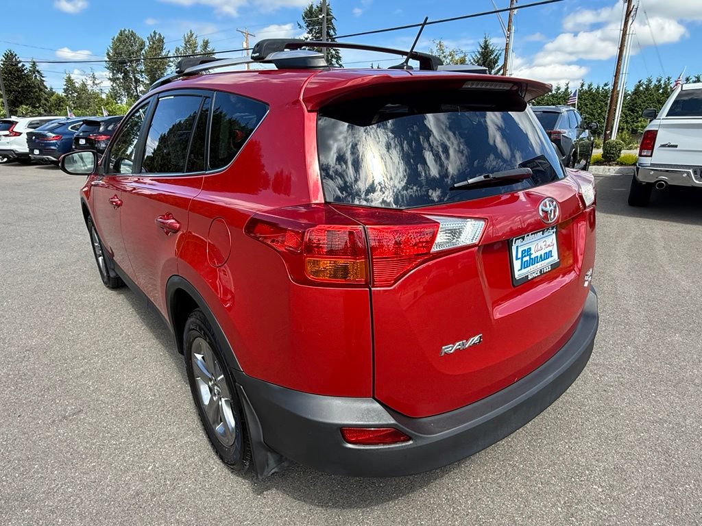 Used 2015 Toyota RAV4 XLE AWD/4WD image 3