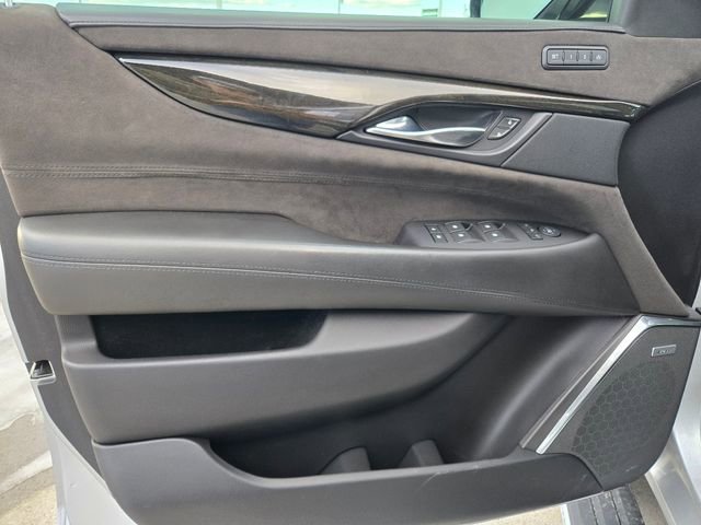 Used 2018 Cadillac Escalade ESV Platinum AWD/4WD image 20