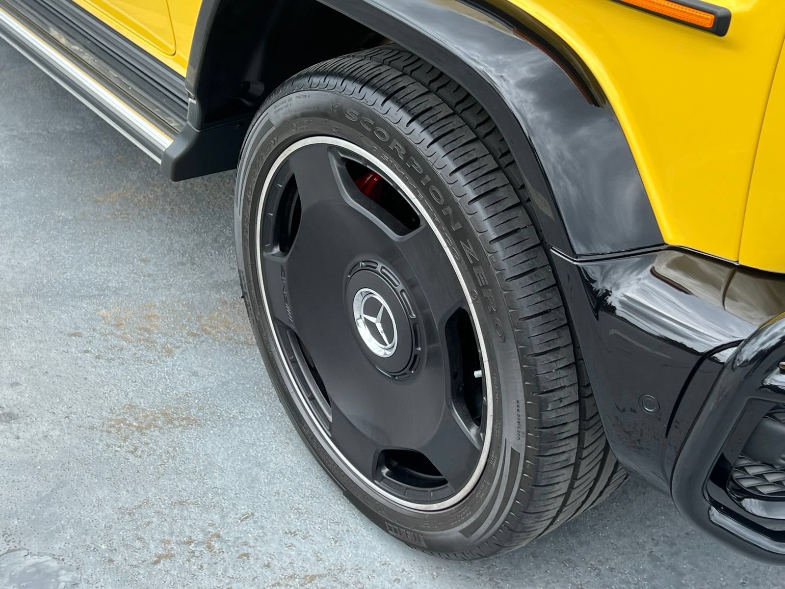 Used 2024 Mercedes-Benz G 63 AMG 4MATIC image 3