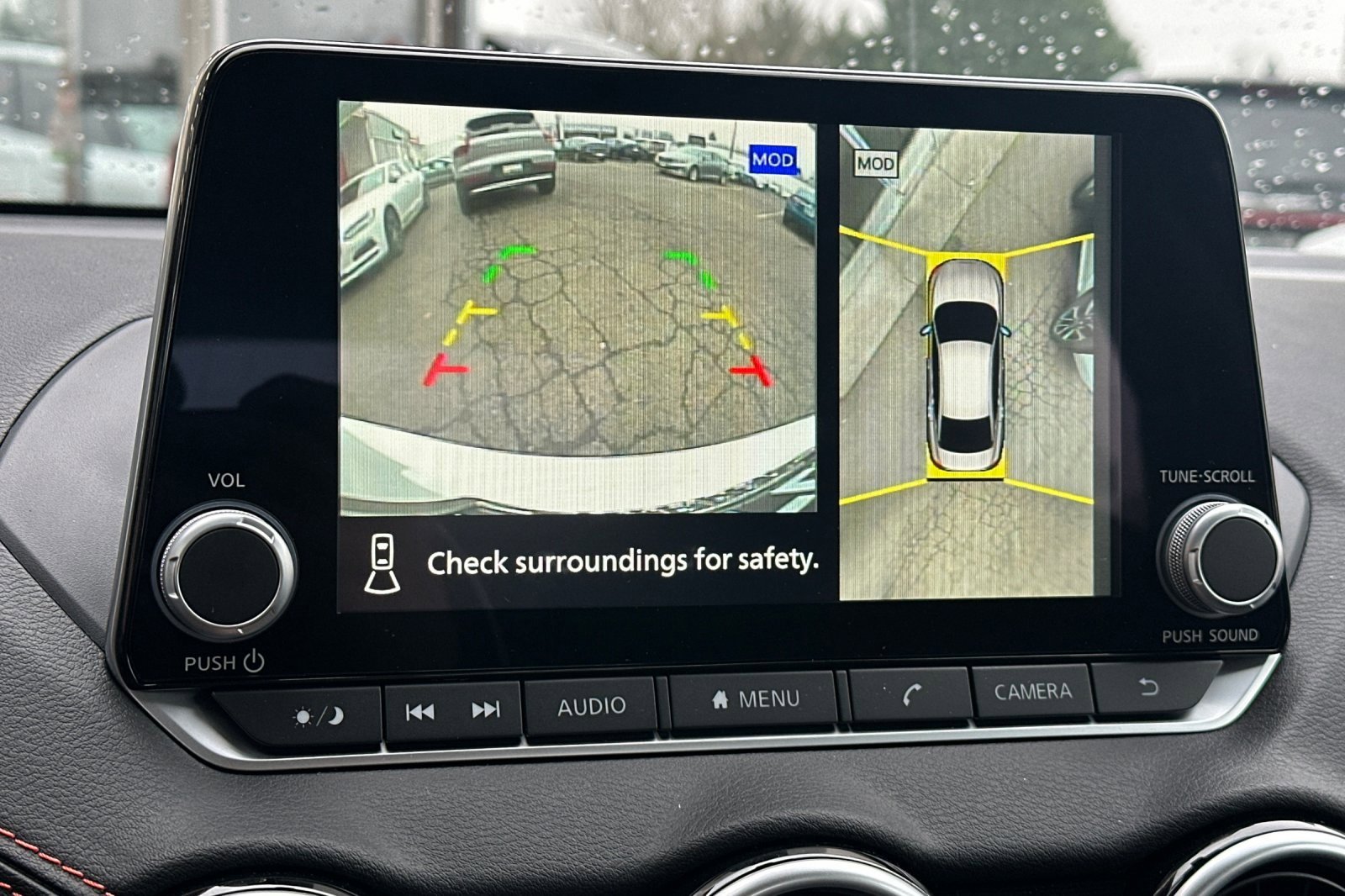 Used 2025 Nissan Sentra SR w/ SR Premium Package image 17