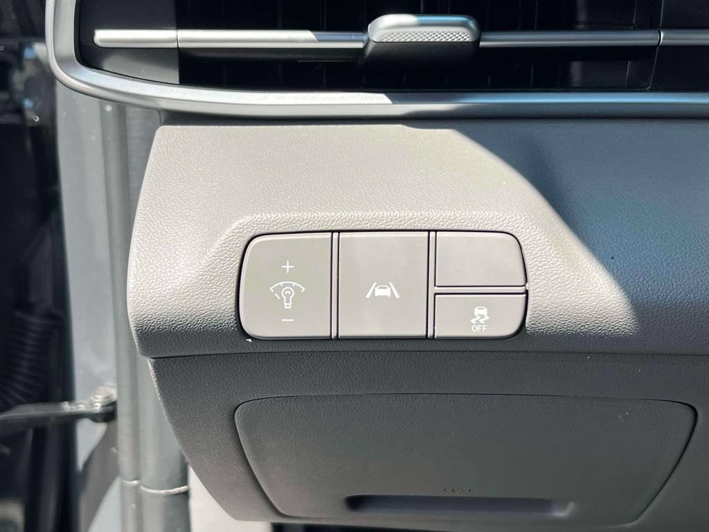 Certified 2023 Hyundai Elantra SEL FWD image 19