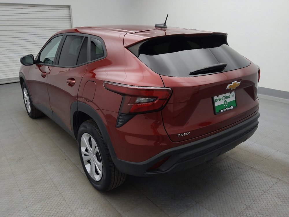 Used 2025 Chevrolet Trax LS FWD image 5