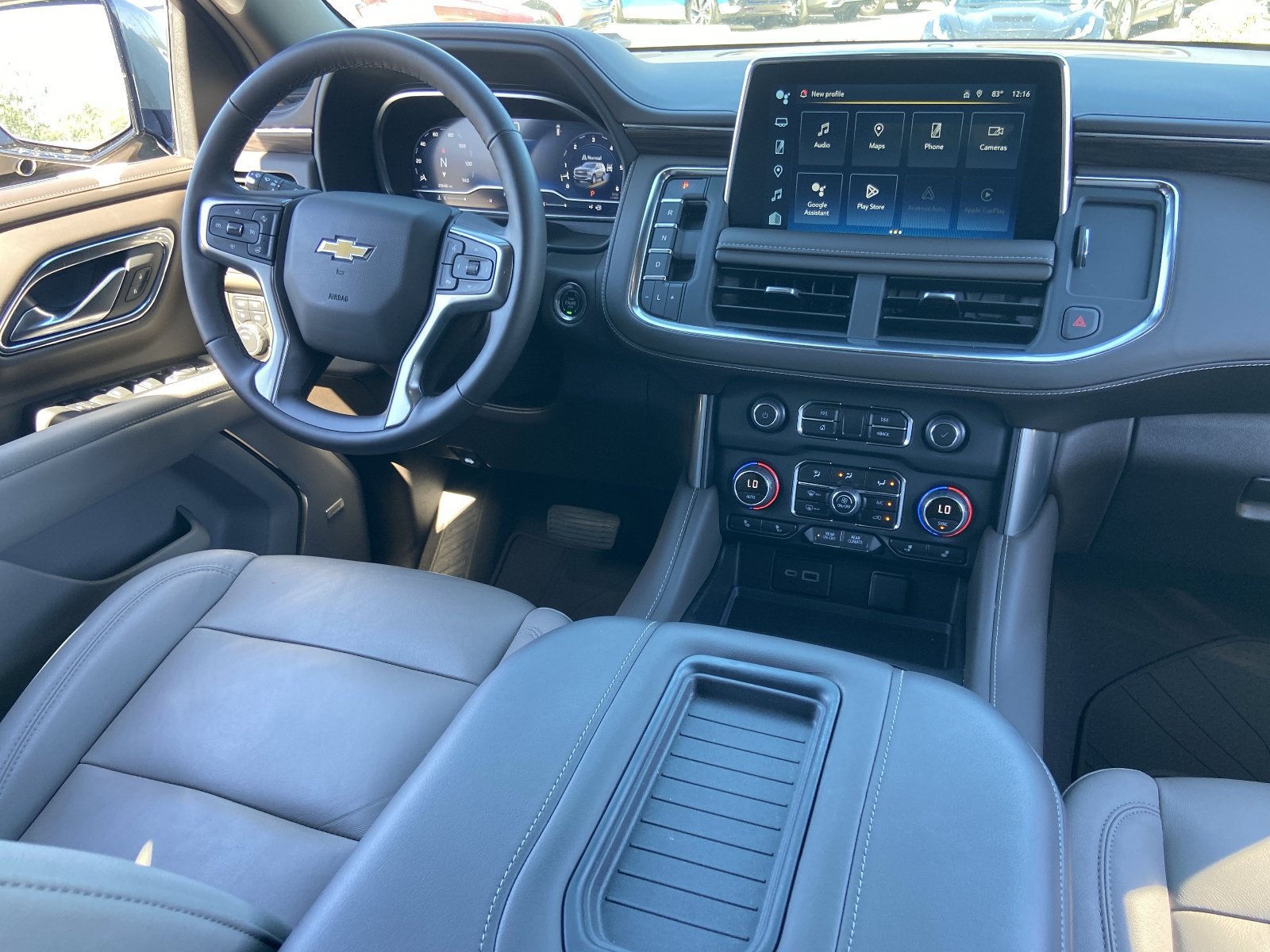Certified 2023 Chevrolet Suburban LT w/ Luxury Package AWD/4WD image 15