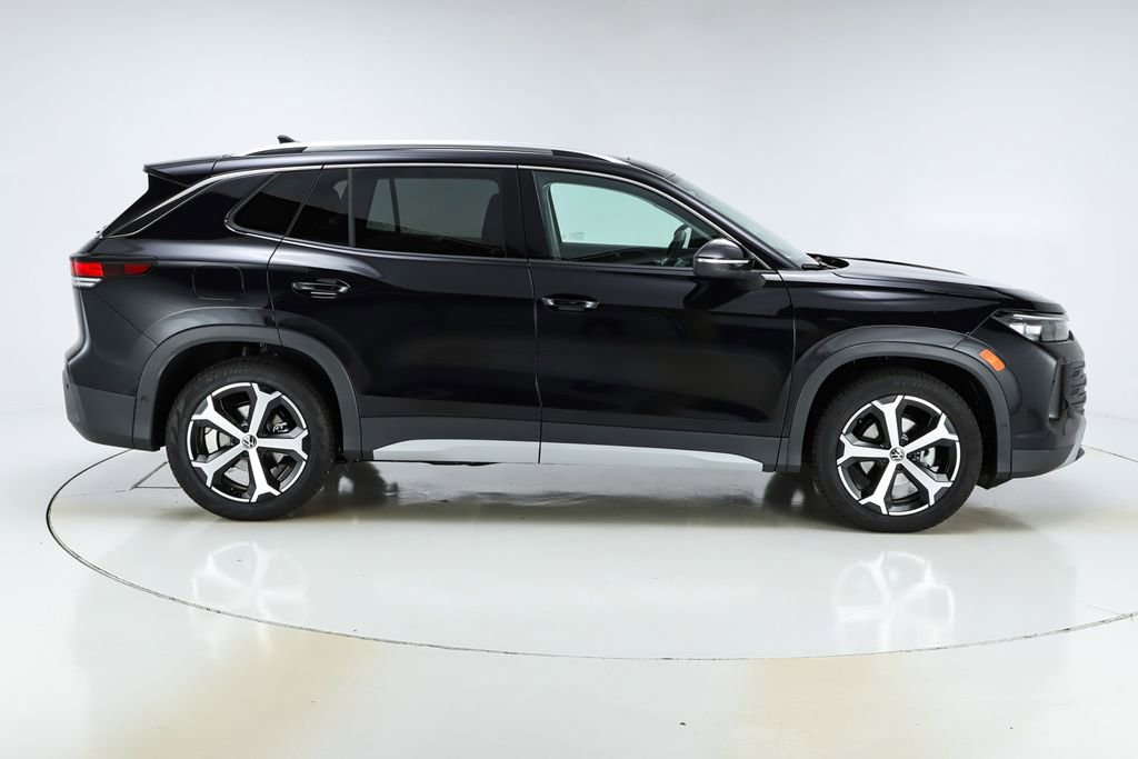 New 2026 Volkswagen Tiguan SE image 48