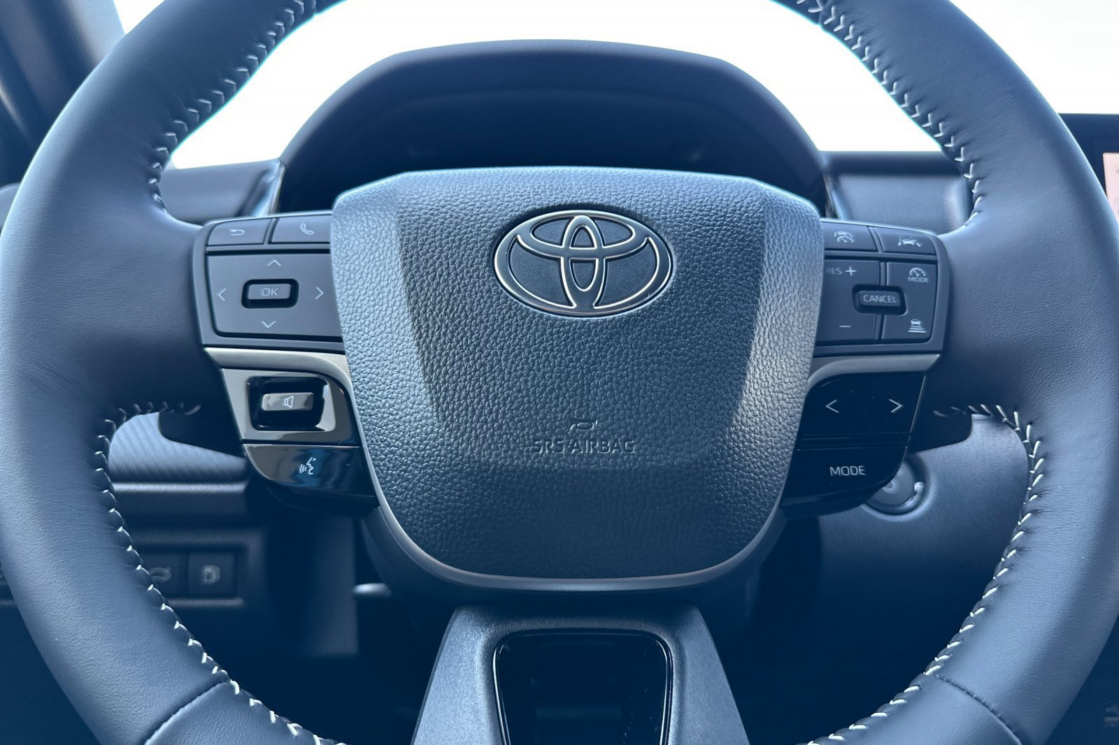 New 2026 Toyota Camry SE w/ Multimedia Upgrade Package FWD image 26