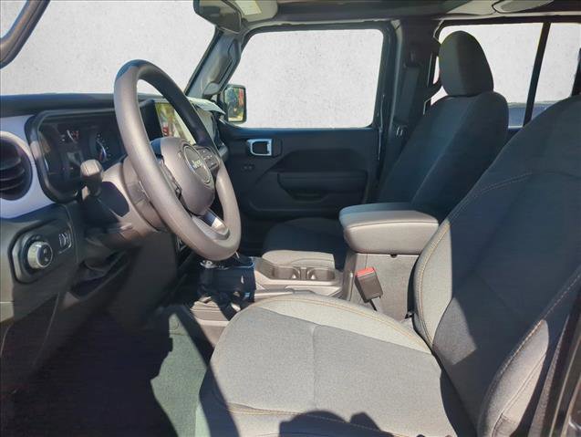 New 2026 Jeep Gladiator Sport AWD/4WD image 3