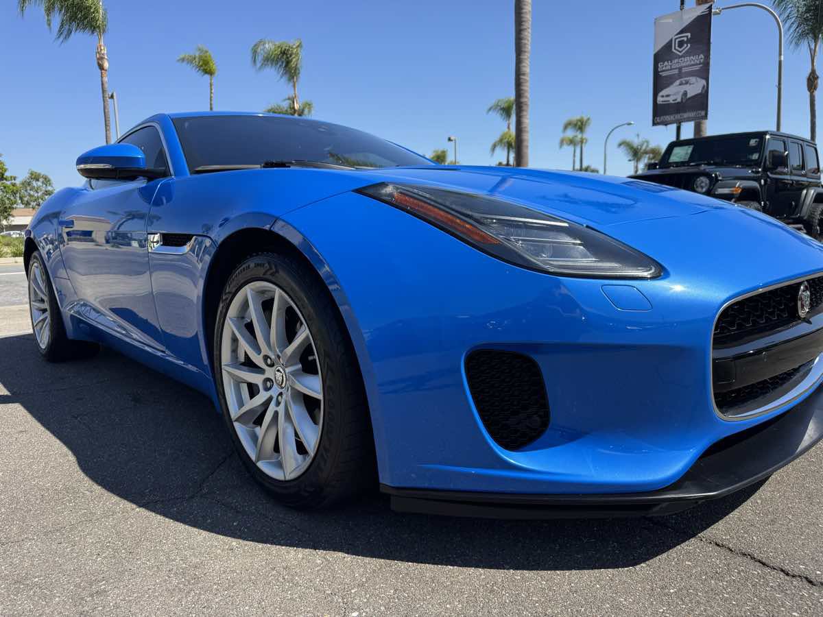 Used 2018 Jaguar F-TYPE Coupe RWD image 10