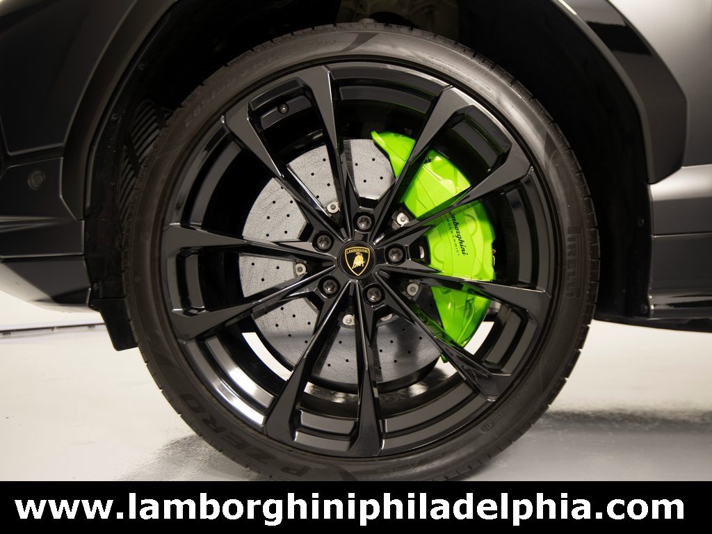 Used 2024 Lamborghini Urus S image 9