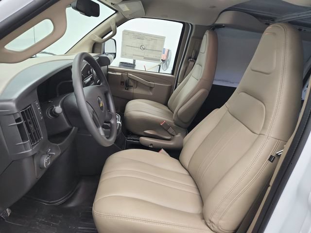 New 2026 Chevrolet Express 3500 RWD image 19