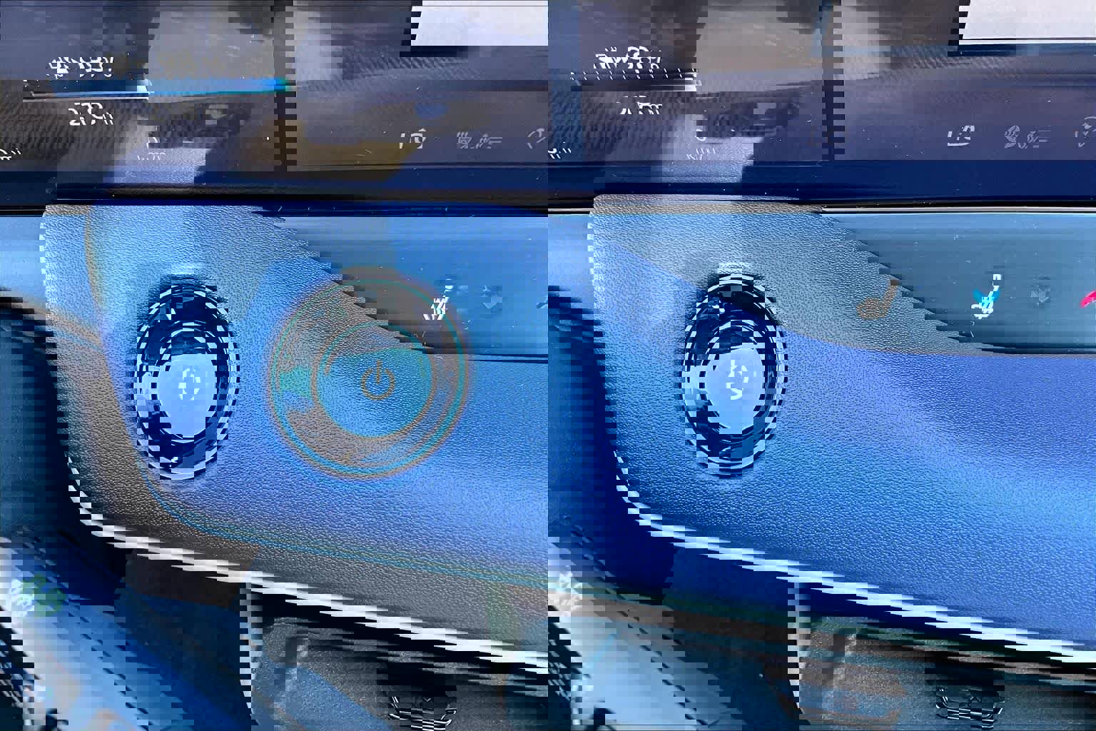 New 2026 Nissan Leaf Platinum+ image 20