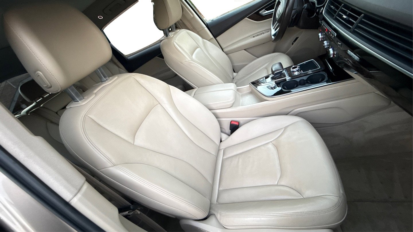 Used 2019 Audi Q7 3.0T Premium w/ Cold Weather Package image 14