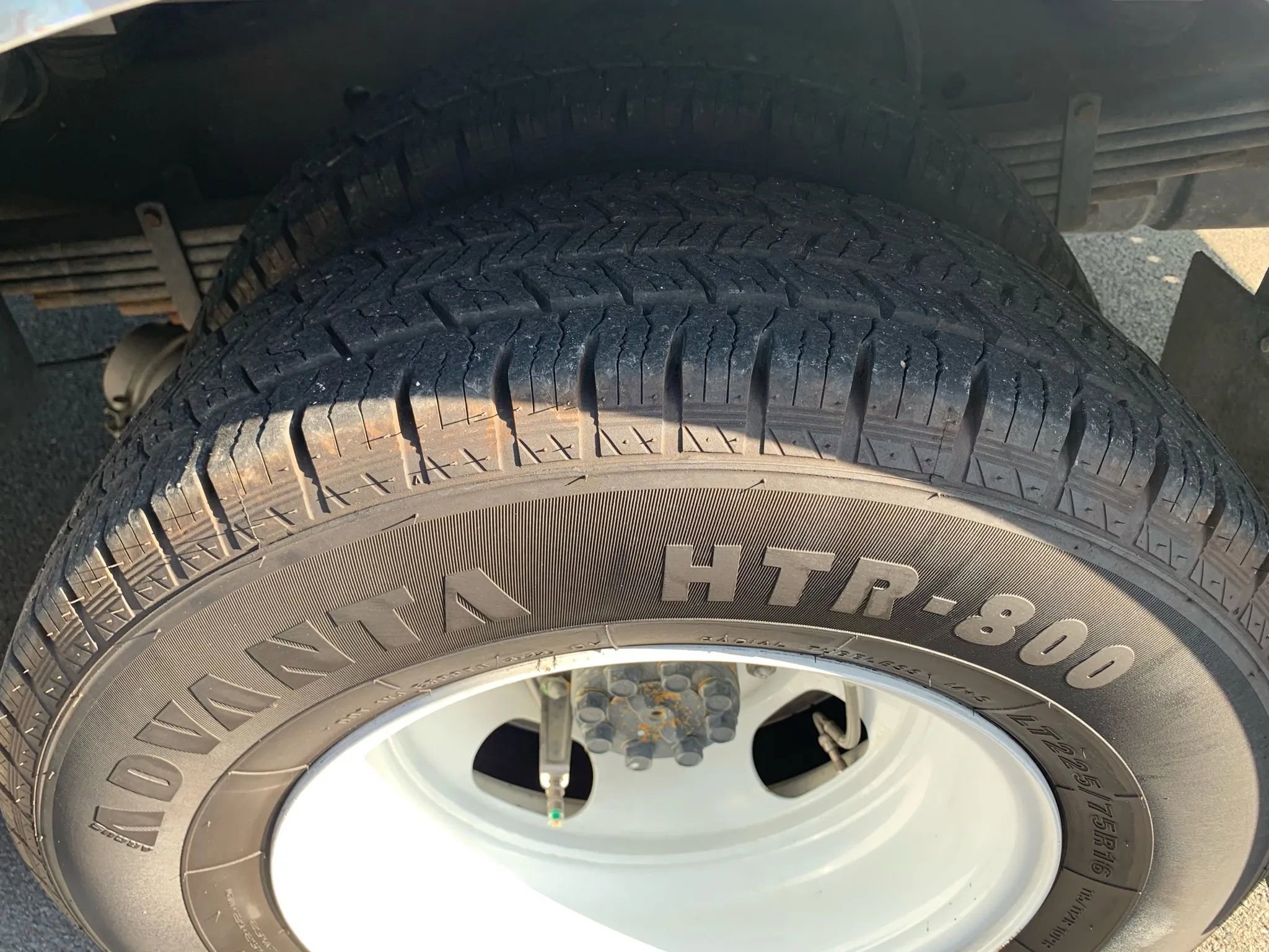 Used 2014 Chevrolet Express 4500 w/ Ambulance Package image 69