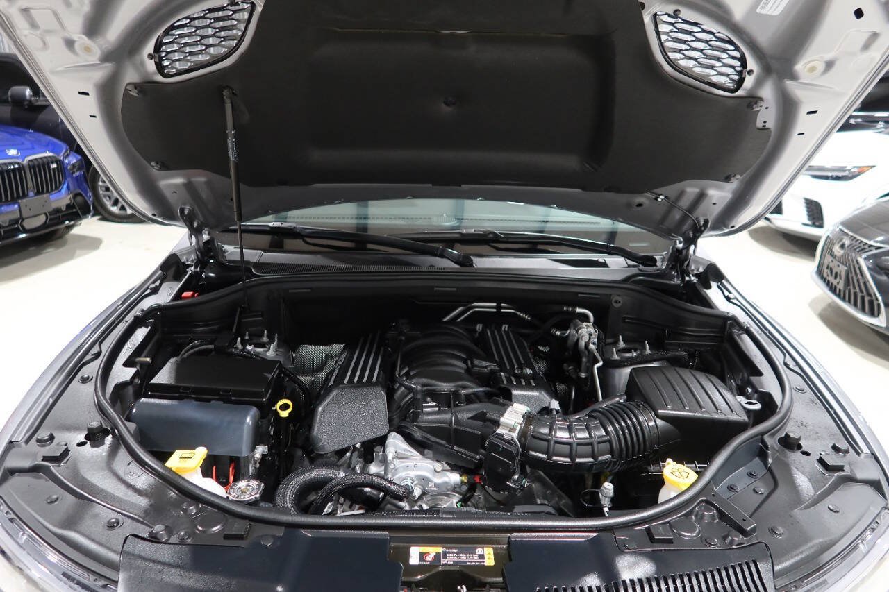 Used 2021 Dodge Durango SRT w/ Technology Group AWD/4WD image 9