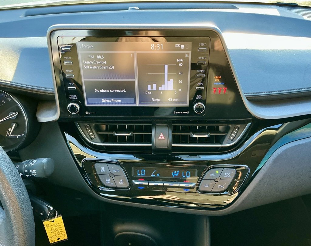 Used 2021 Toyota C-HR LE image 31