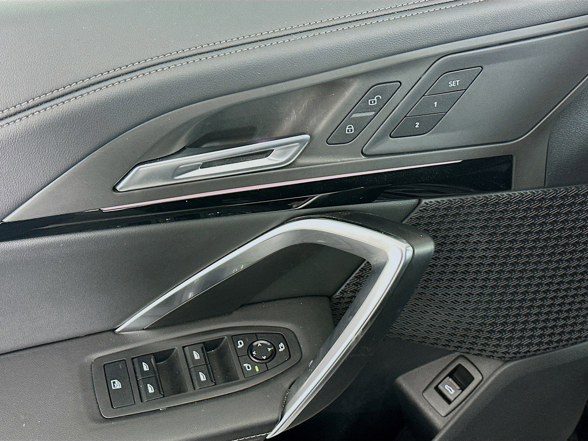 Used 2025 BMW X1 xDrive28i image 15