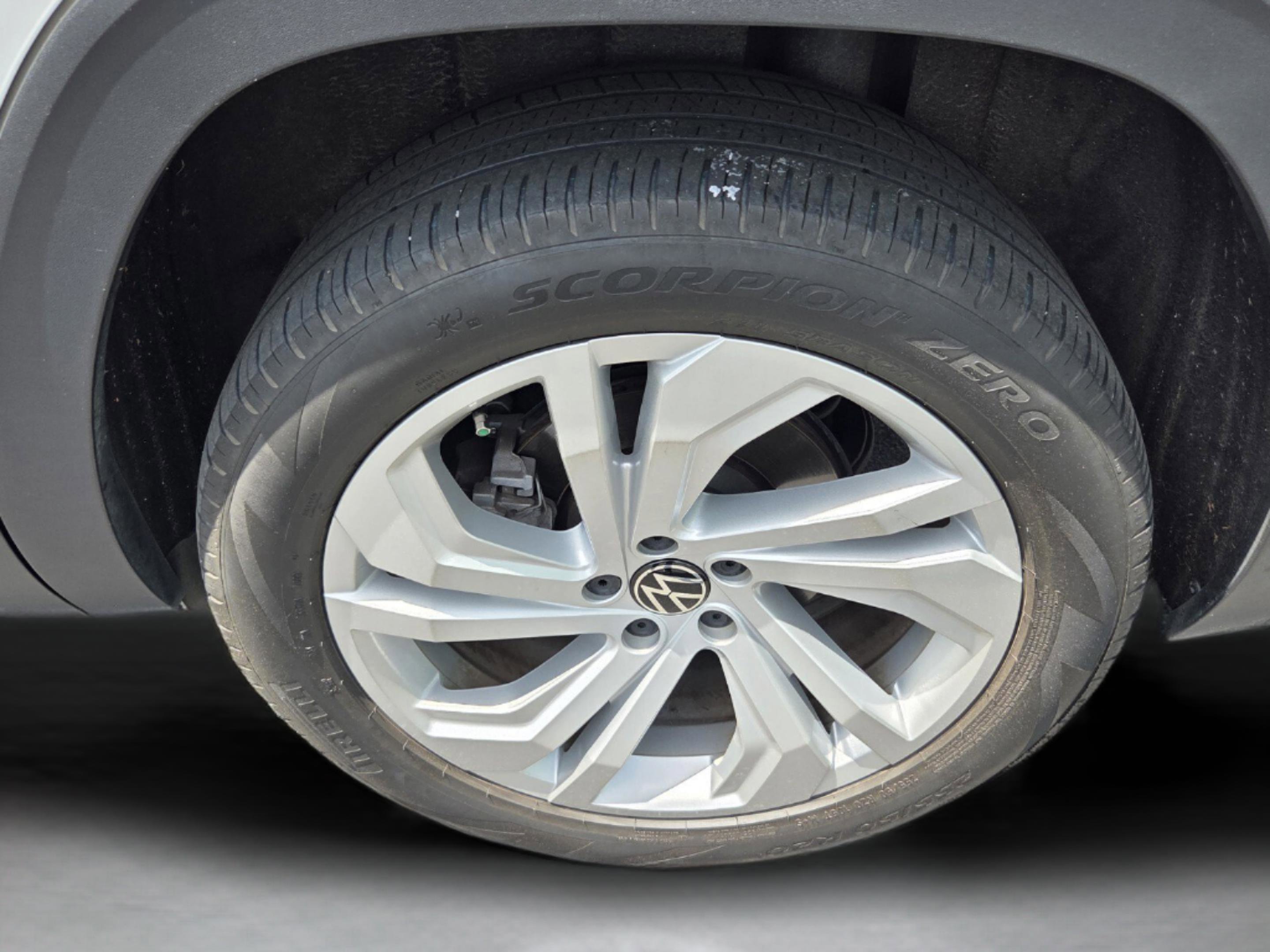Used 2022 Volkswagen Atlas SE FWD image 31
