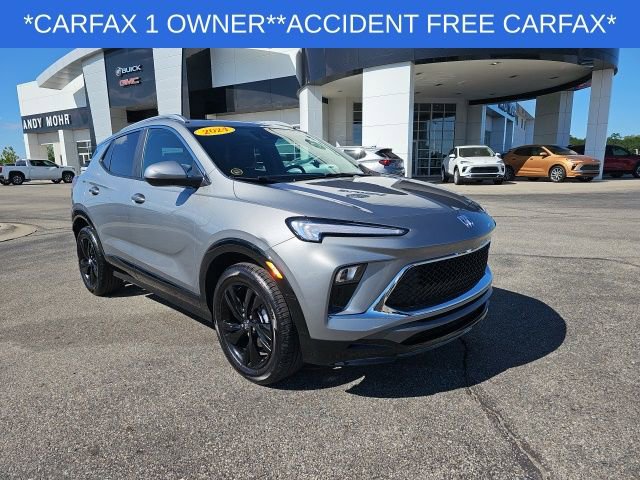 Used 2024 Buick Encore GX Sport Touring image 3