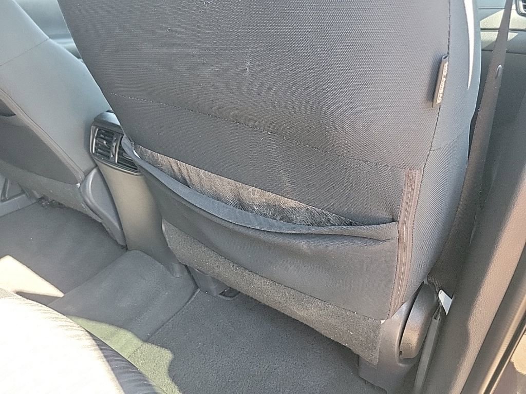 Used 2019 Nissan Rogue SV image 38