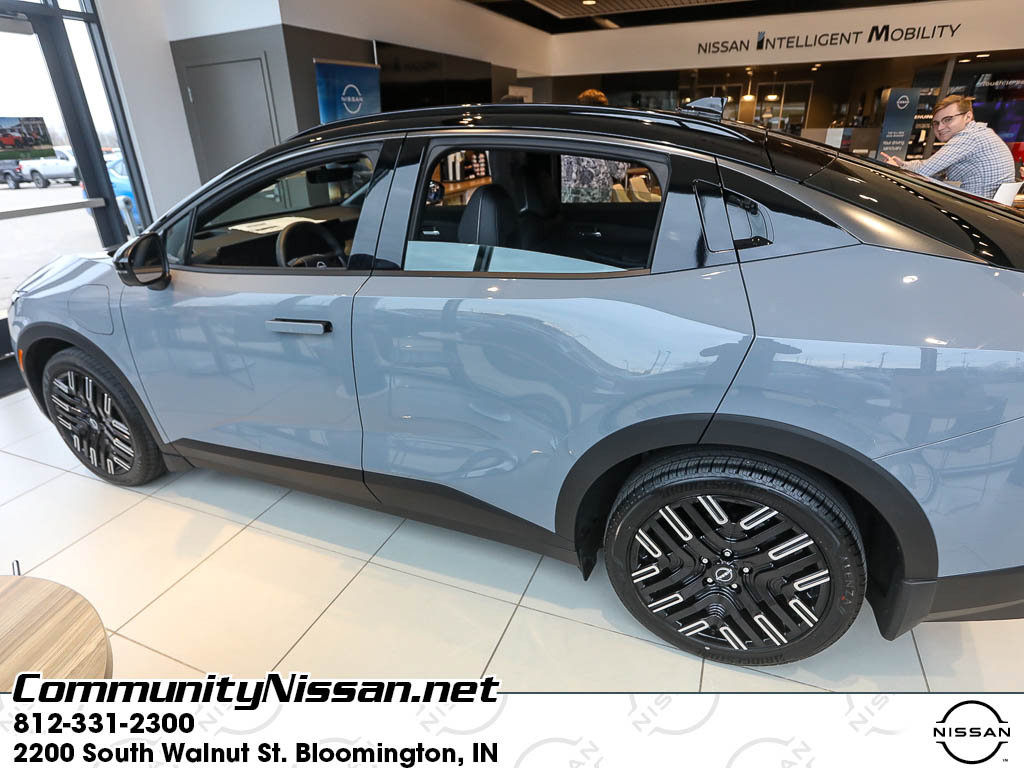 New 2026 Nissan Leaf Platinum+ w/ Cargo Package (Platinum+) FWD image 3
