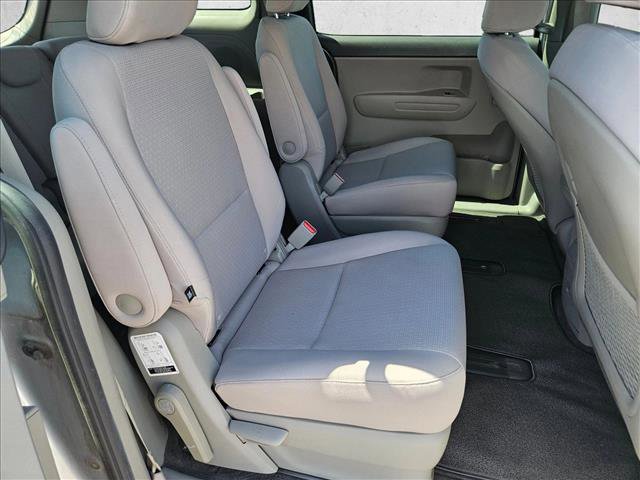 Used 2016 Kia Sedona L FWD image 15