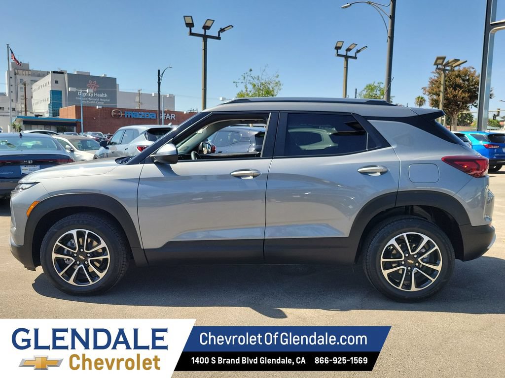 Used 2025 Chevrolet TrailBlazer LT FWD image 14